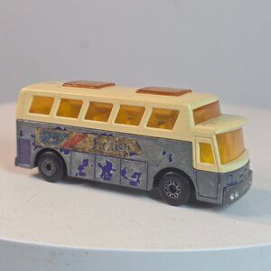 Matchbox Lesney 1977 No.65 Airport Coach Diecast Toy Bus Made In England Yellow